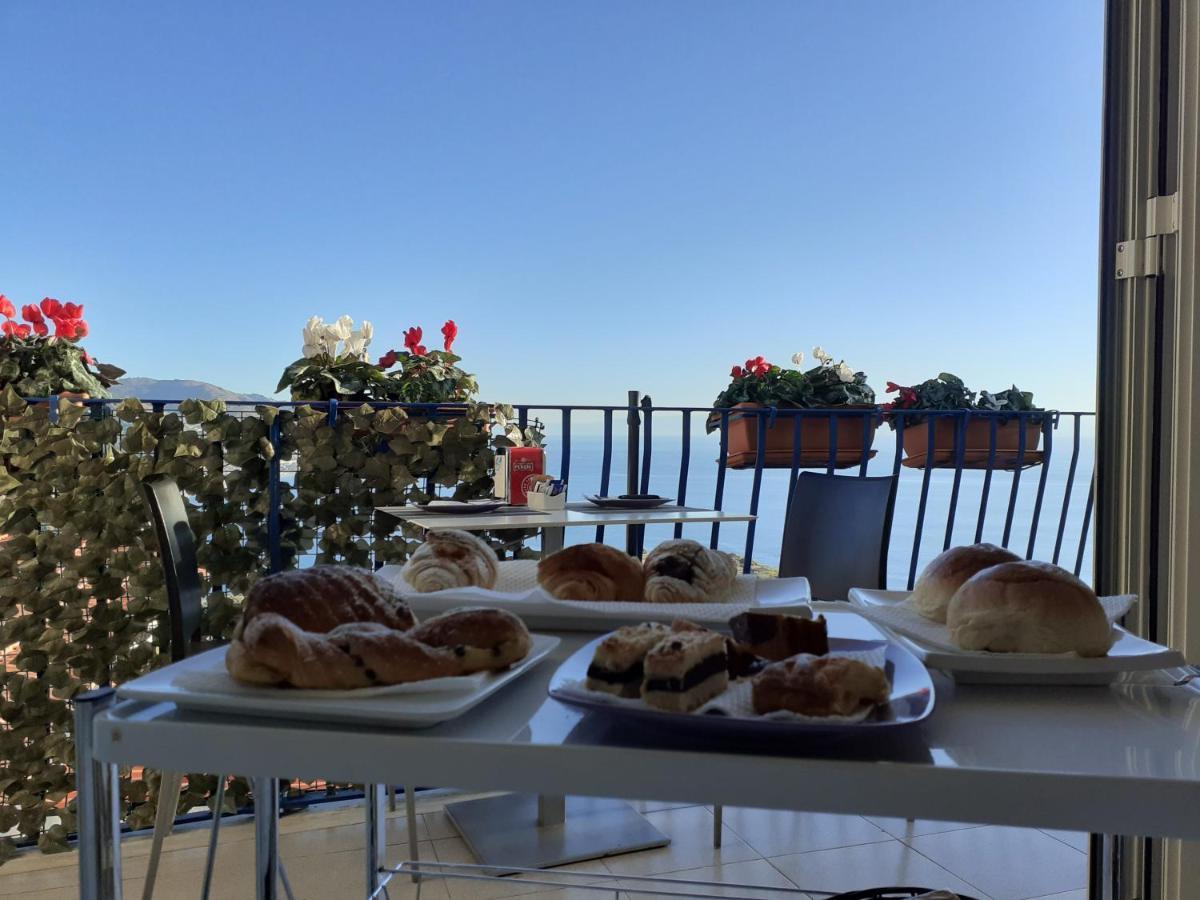 Athena Charming Rooms Taormina Exteriör bild