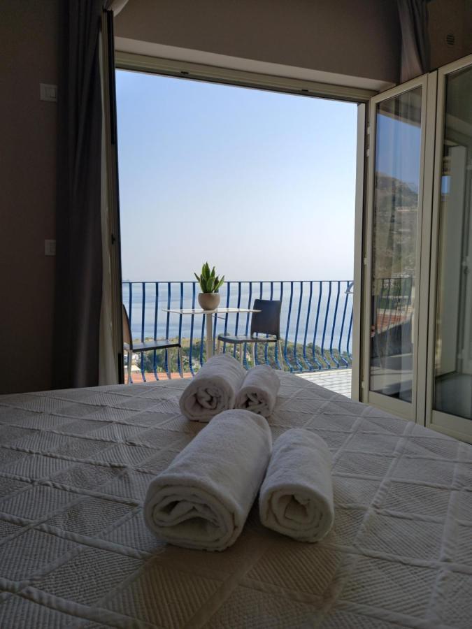 Athena Charming Rooms Taormina Exteriör bild