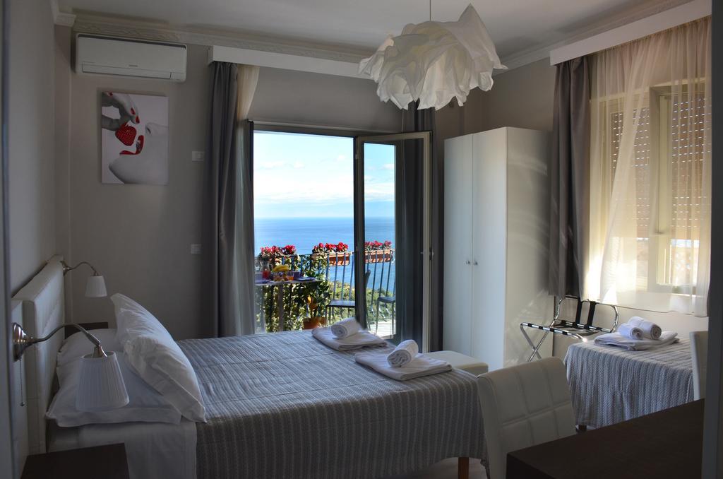 Athena Charming Rooms Taormina Exteriör bild