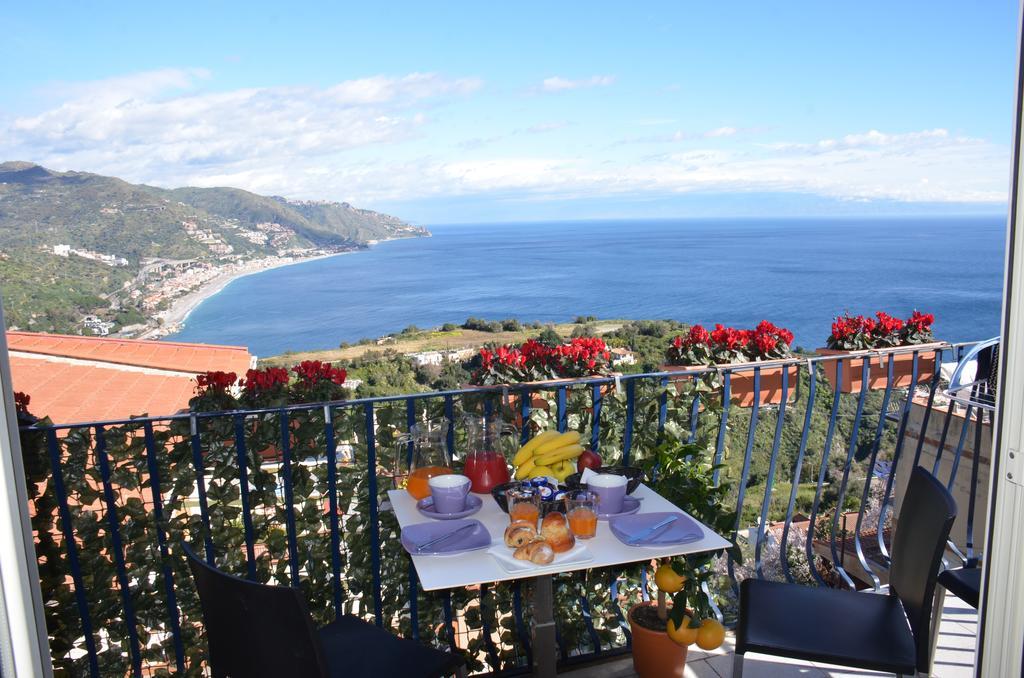 Athena Charming Rooms Taormina Exteriör bild